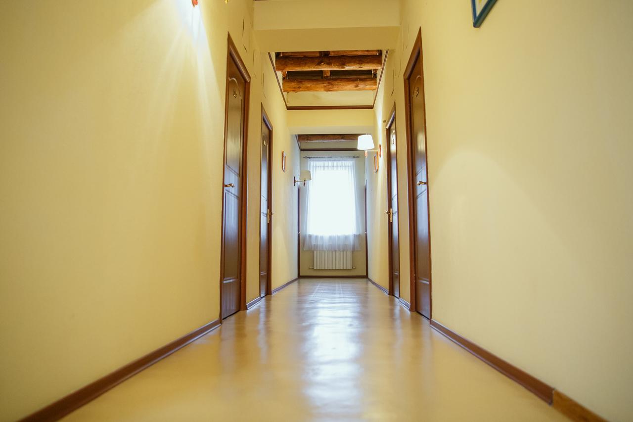 Mini Hotel Venezia Atyraū Zewnętrze zdjęcie