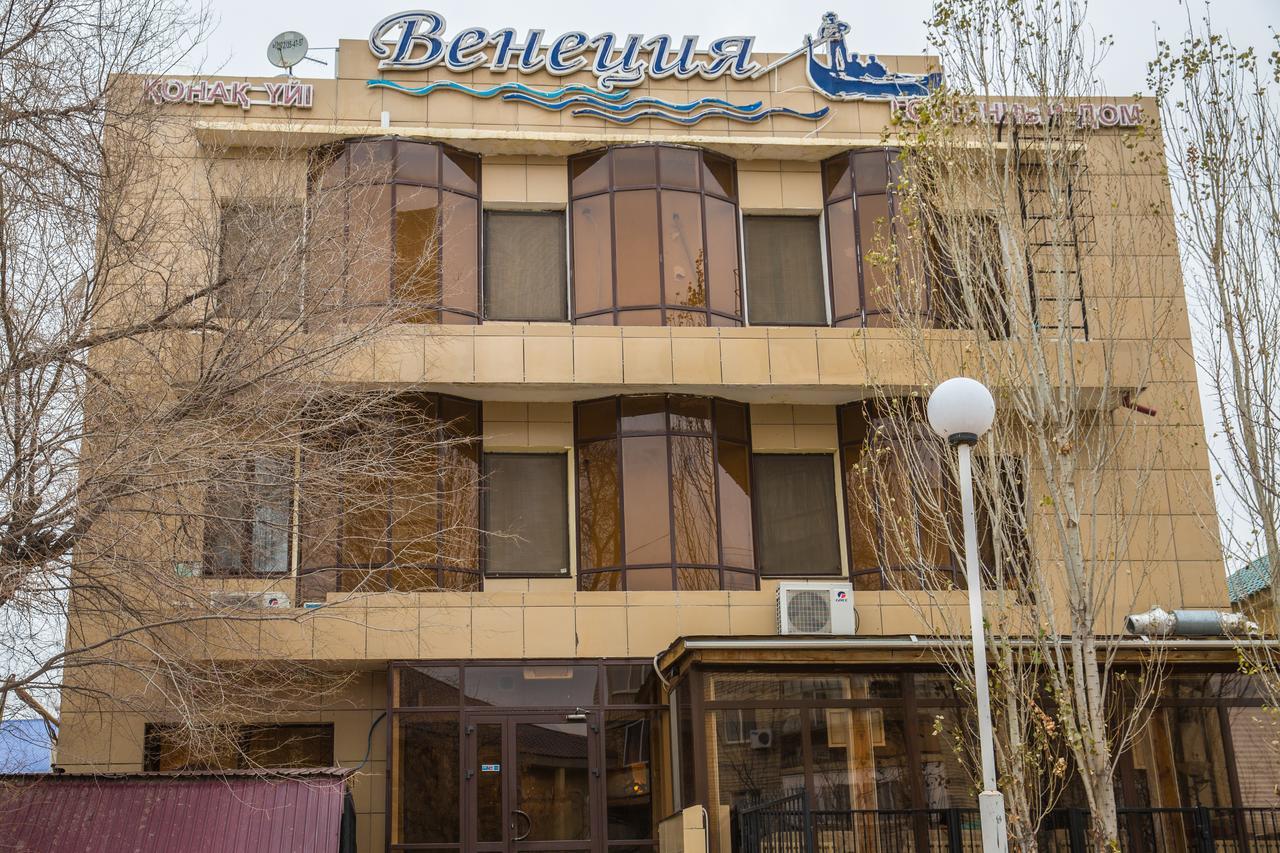 Mini Hotel Venezia Atyraū Zewnętrze zdjęcie